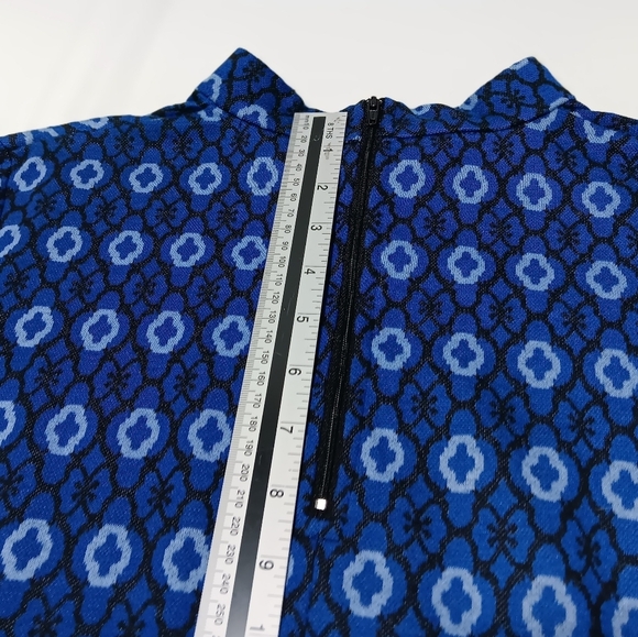 Tyler Boe Tunic with Faux Leather cuffs. Ladies size L - Picture 9 of 9